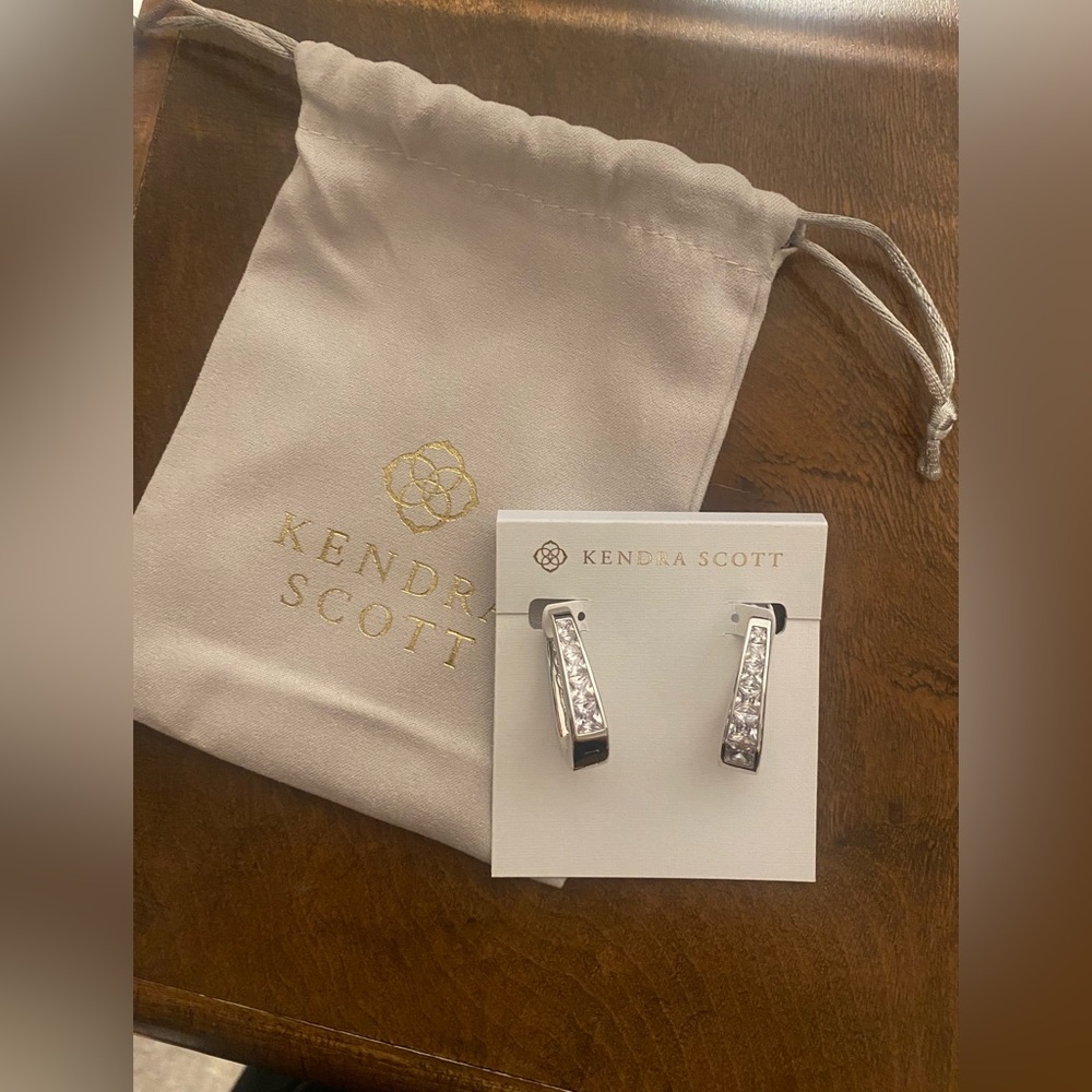 NEW Kendra Scott Parker Hoop